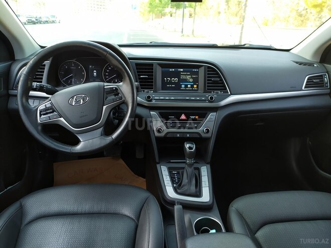 Hyundai Elantra 2016, 68,000 km - 1.6 l - Bakı