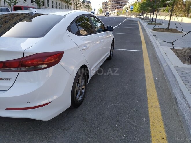 Hyundai Elantra 2016, 68,000 km - 1.6 l - Bakı