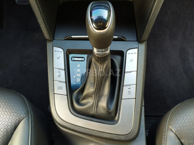 Hyundai Elantra 2016, 68,000 km - 1.6 l - Bakı