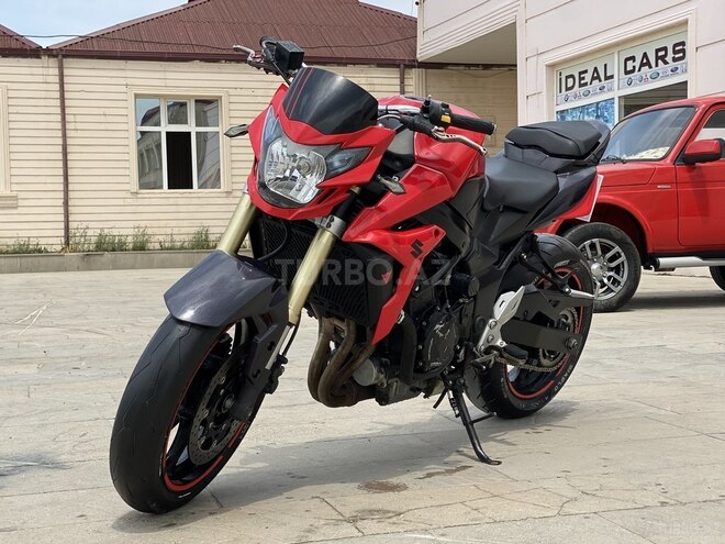 Suzuki GSR 750 2011, 29,000 km - 0.8 л - Sumqayıt
