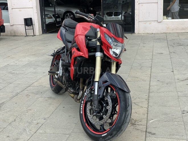 Suzuki GSR 750 2011, 29,000 km - 0.8 л - Sumqayıt