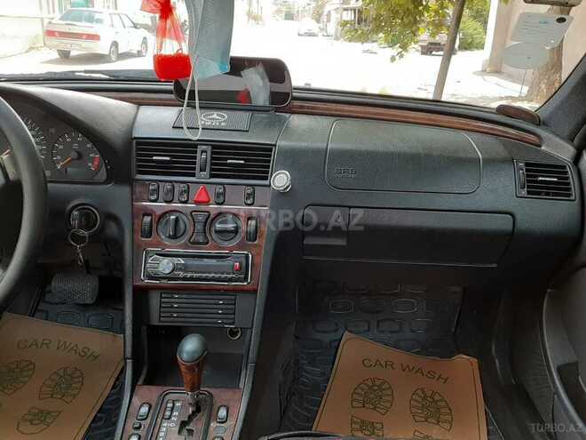 Mercedes C 240 1999, 211,321 km - 2.4 l - Bakı