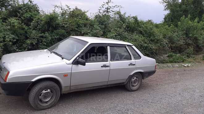LADA (VAZ) 21099 2002, 228,250 km - 1.5 l - Qax