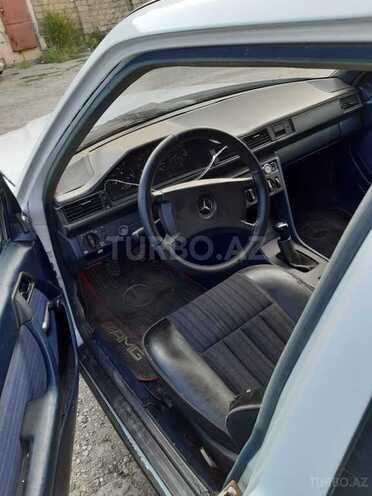 Mercedes E 230 1986, 250,000 km - 2.3 l - Bakı
