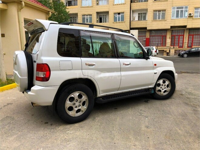 Mitsubishi Pajero io 2000, 200,000 km - 2.0 l - Bakı