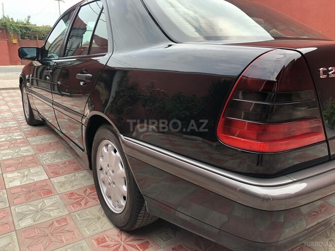 Mercedes C 220 1999, 285,345 km - 2.2 l - Bakı