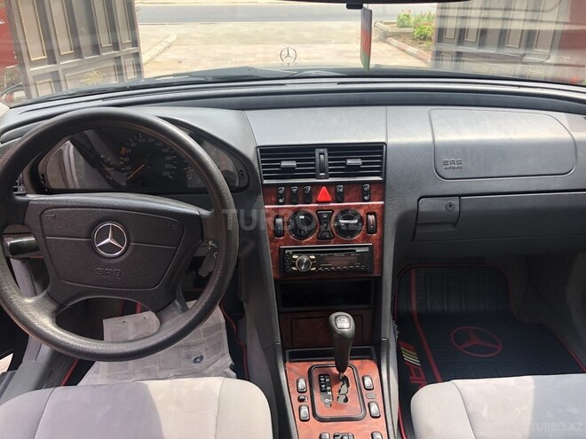 Mercedes C 220 1999, 285,345 km - 2.2 l - Bakı