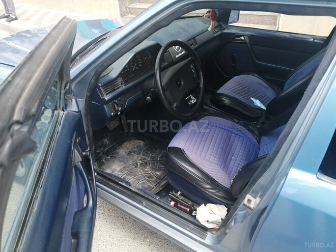 Mercedes E 230 1990, 190,000 km - 2.3 l - Bakı