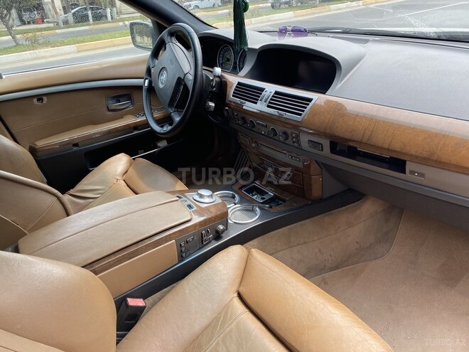 BMW 745 2002, 197,900 km - 4.4 l - Sumqayıt