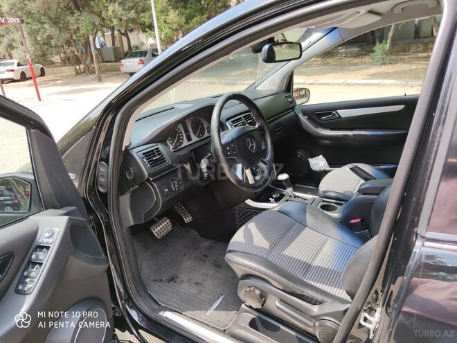 Mercedes B 170 2006, 158,000 km - 1.7 l - Bakı