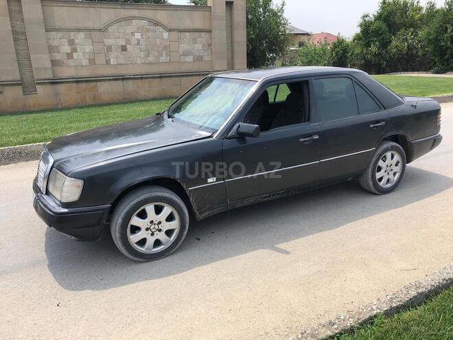 Mercedes E 250 1993, 600,000 km - 2.5 l - Bakı