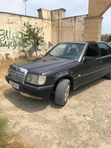 Mercedes E 250 1993, 600,000 km - 2.5 l - Bakı