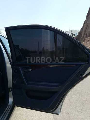 Mercedes E 230 1996, 270,000 km - 2.3 л - Xudat