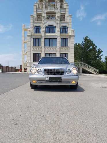 Mercedes E 230 1996, 270,000 km - 2.3 л - Xudat