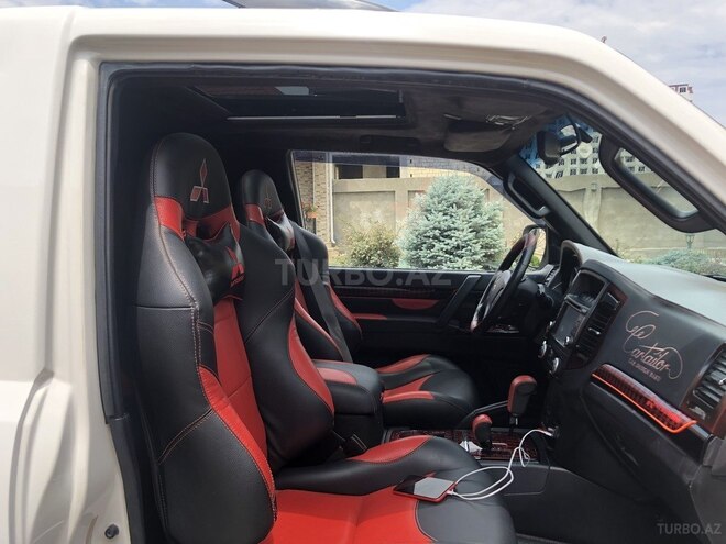Mitsubishi Pajero 2007, 198,000 km - 3.0 l - Bakı