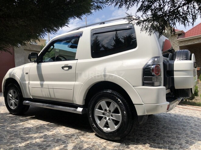 Mitsubishi Pajero 2007, 198,000 km - 3.0 l - Bakı