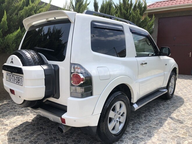 Mitsubishi Pajero 2007, 198,000 km - 3.0 l - Bakı