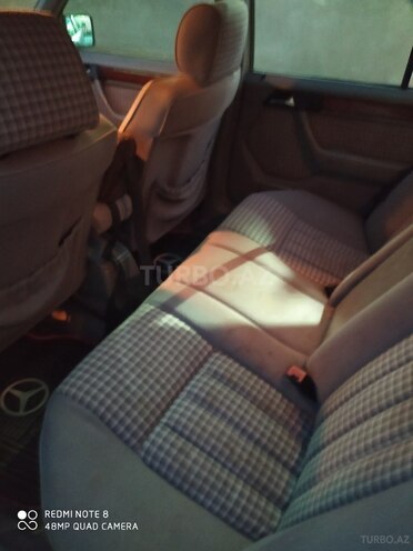 Mercedes E 250 1994, 240,000 km - 2.5 l - Bakı