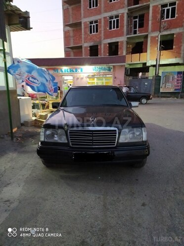 Mercedes E 250 1994, 240,000 km - 2.5 l - Bakı