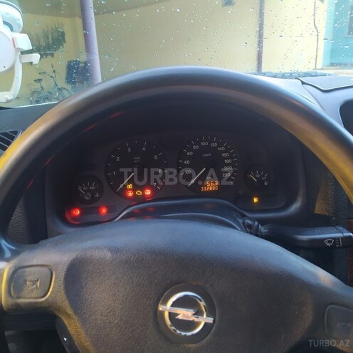 Opel Astra 1999, 323,909 km - 1.6 л - Qusar