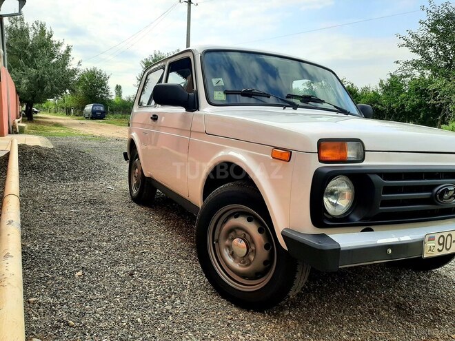 LADA (VAZ) Niva 2010, 134,000 km - 1.7 l - Qazax