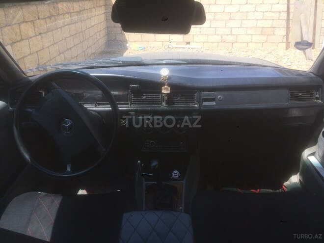Mercedes 190 1993, 65,000 km - 2.0 л - Bakı