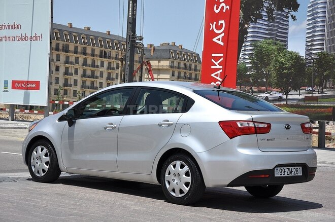 Kia Rio 2015, 98,000 km - 1.6 l - Bakı