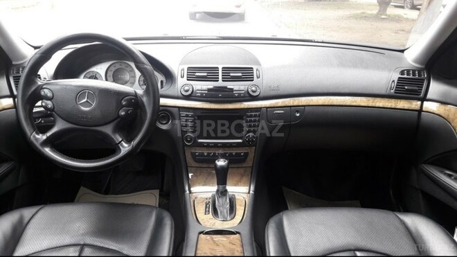 Mercedes E 350 2006, 237,000 km - 3.5 l - Bakı
