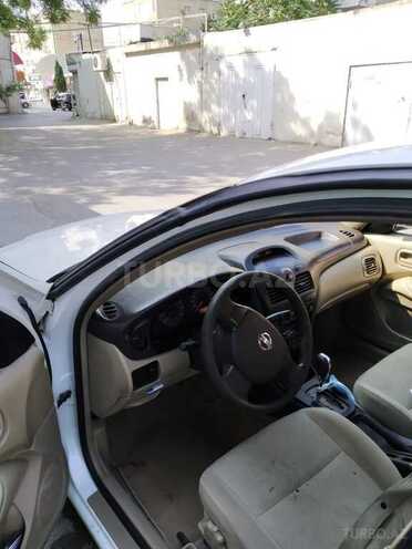 Nissan Sunny 2010, 250,000 km - 1.6 l - Bakı