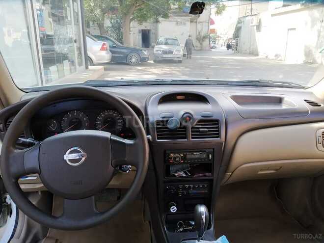Nissan Sunny 2010, 250,000 km - 1.6 l - Bakı
