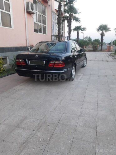 Mercedes E 220 2001, 345,625 km - 2.2 l - Cəlilabad