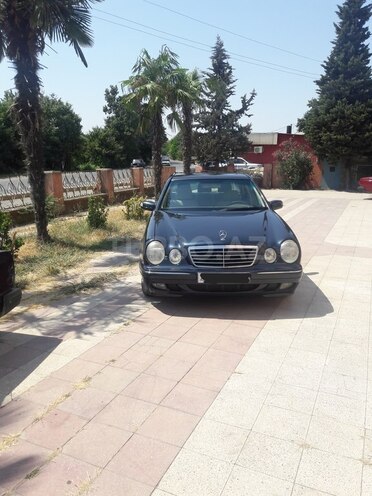 Mercedes E 220 2001, 345,625 km - 2.2 l - Cəlilabad