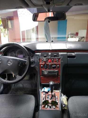 Mercedes E 220 1999, 481,000 km - 2.2 l - Bakı