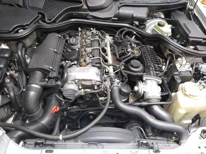 Mercedes E 220 1999, 481,000 km - 2.2 l - Bakı