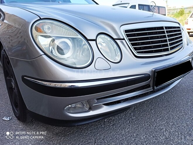 Mercedes E 220 2002, 272,000 km - 2.2 l - Bakı