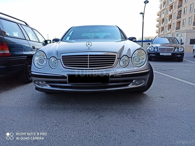 Mercedes E 220 2002, 272,000 km - 2.2 l - Bakı