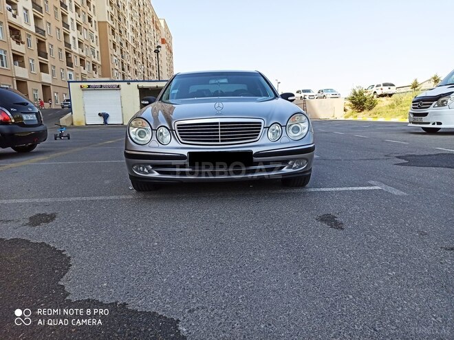Mercedes E 220 2002, 272,000 km - 2.2 l - Bakı