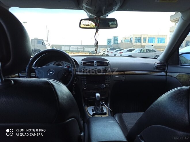Mercedes E 220 2002, 272,000 km - 2.2 l - Bakı