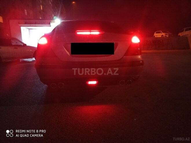 Mercedes E 220 2002, 272,000 km - 2.2 l - Bakı