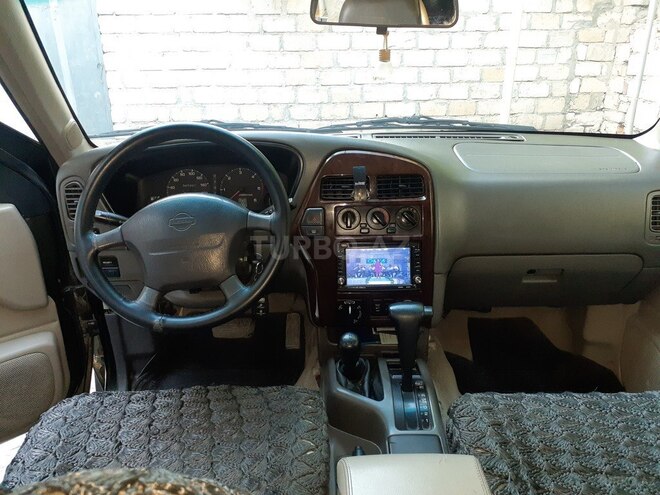Nissan Pathfinder 1997, 325,000 km - 2.7 l - Yevlax
