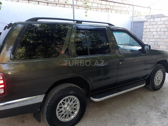 Nissan Pathfinder 1997, 325,000 km - 2.7 l - Yevlax