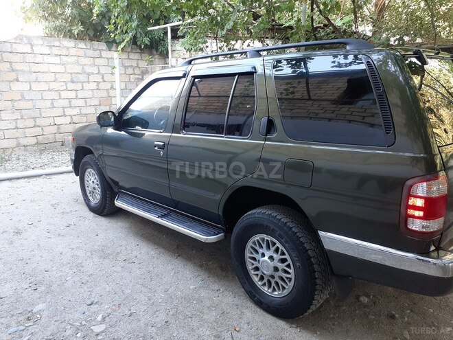 Nissan Pathfinder 1997, 325,000 km - 2.7 l - Yevlax