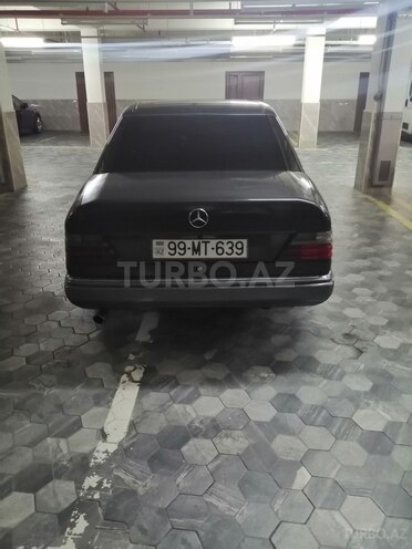 Mercedes E 200 1991, 284,500 km - 2.0 l - Bakı