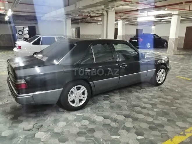 Mercedes E 200 1991, 284,500 km - 2.0 l - Bakı