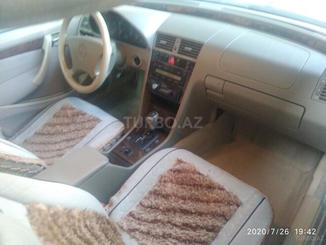 Mercedes C 200 1998, 208,354 km - 2.0 л - Şəki
