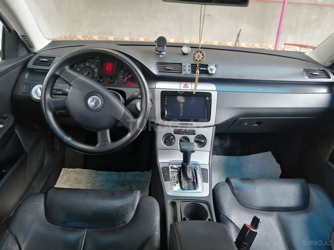 Volkswagen Passat 2005, 244,000 km - 2.0 л - Bakı