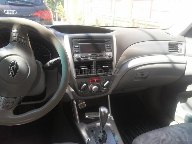 Subaru Forester 2010, 133,000 km - 2.5 л - Bakı