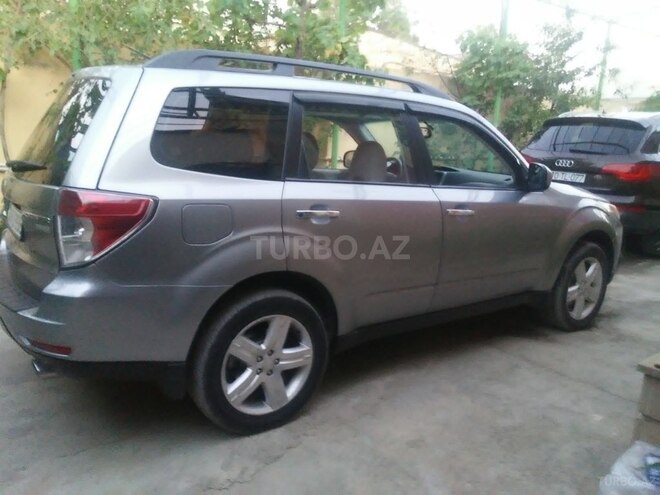 Subaru Forester 2010, 133,000 km - 2.5 л - Bakı