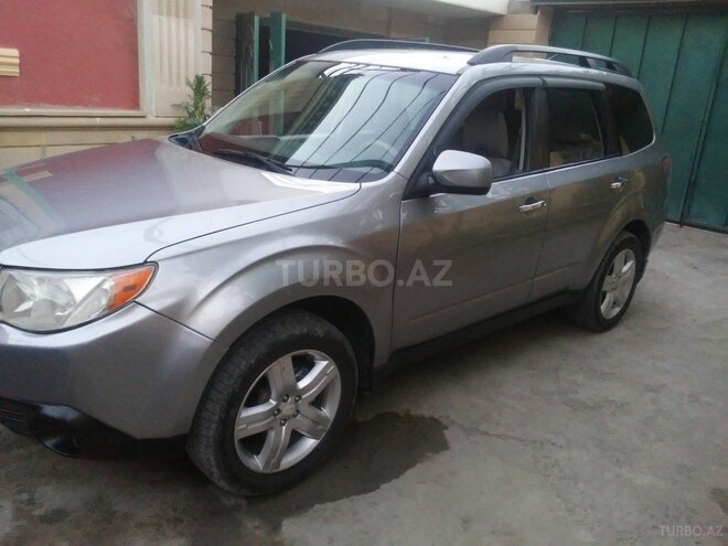 Subaru Forester 2010, 133,000 km - 2.5 л - Bakı