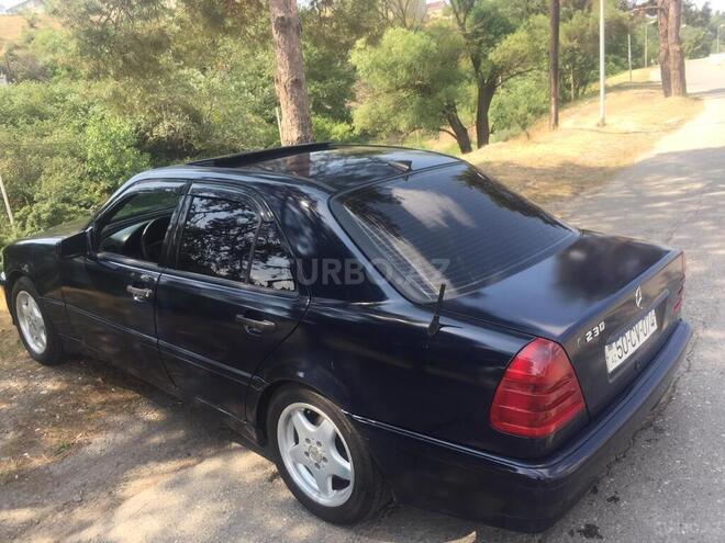 Mercedes C 200 1993, 462,000 km - 2.0 l - Quba
